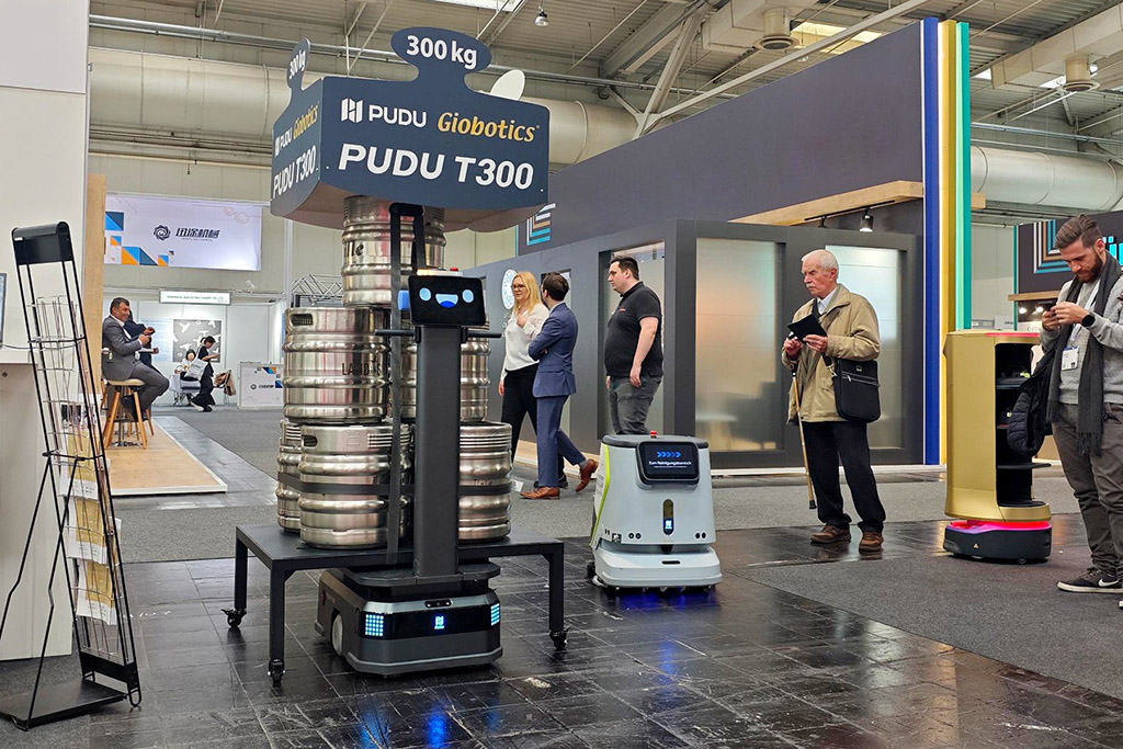 PUDU T300 robot Industrial que carga hasta 300Kg 02